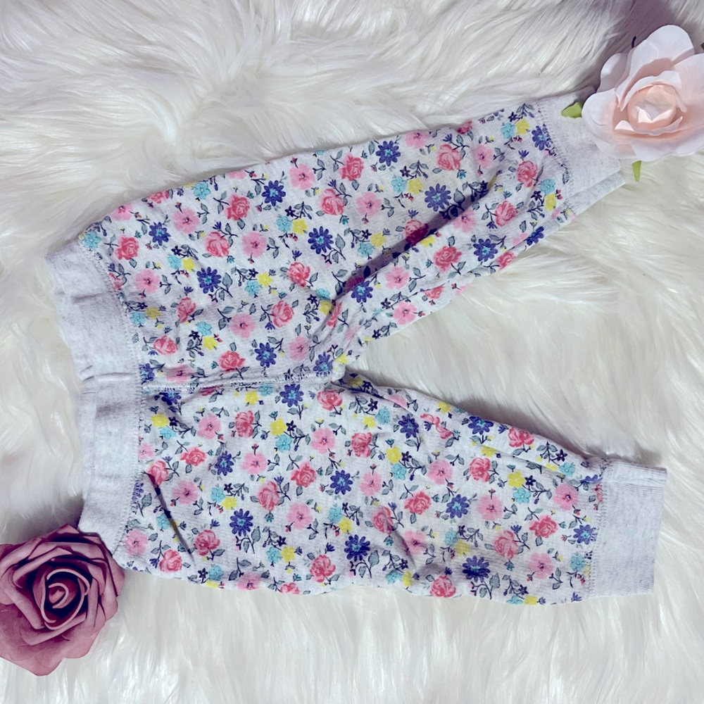 ✨Carter’s 9 Months Vivid Floral Print Joggers✨